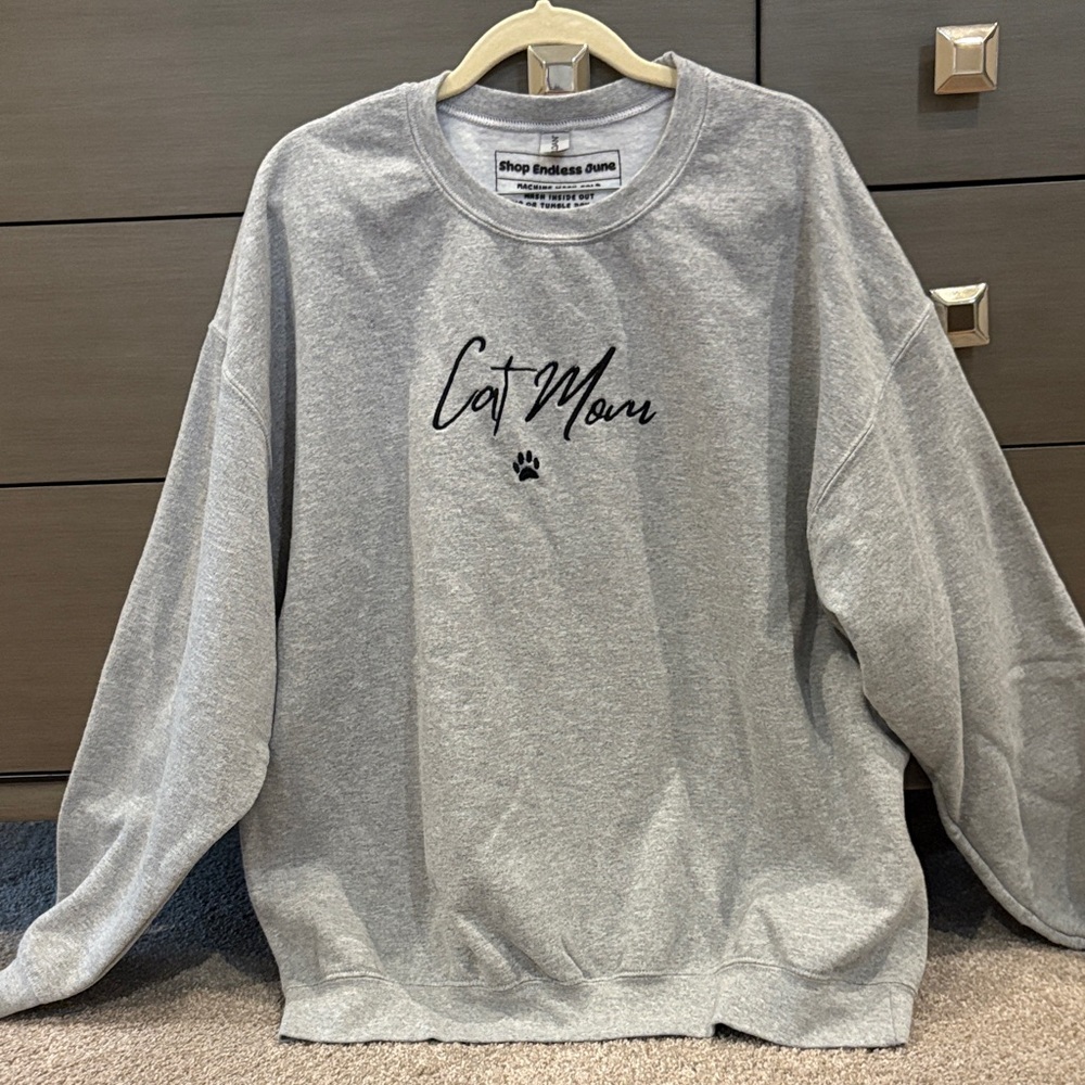 Gray Cat Mom Sweatshirt